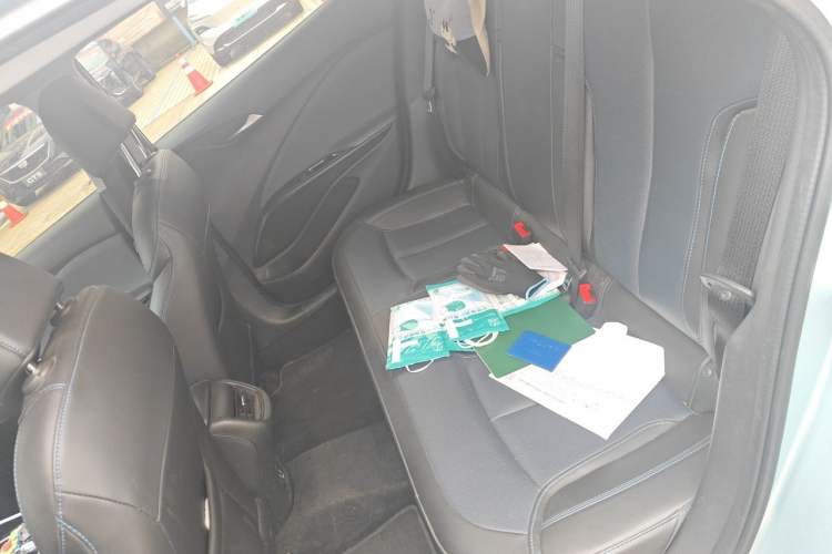 Used Buick Velite 6 2022 Plug-in Hybrid Connected Fashion Model Left Rear Seat