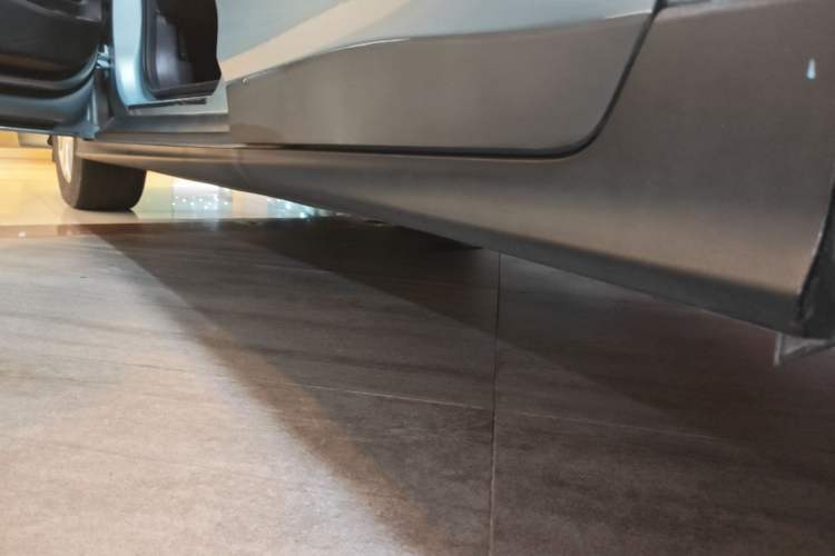 Used Buick Velite 6 2022 Plug-in Hybrid Connected Fashion Model Left Side Sill