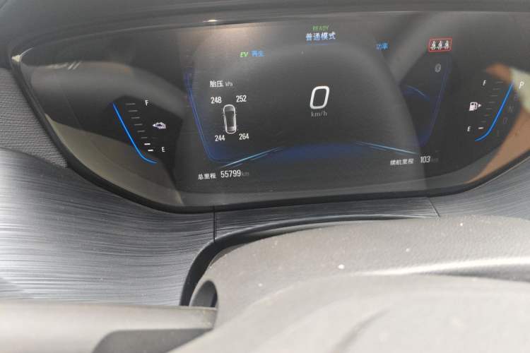 Used Buick Velite 6 2022 Plug-in Hybrid Connected Fashion Model Odometer Close Up