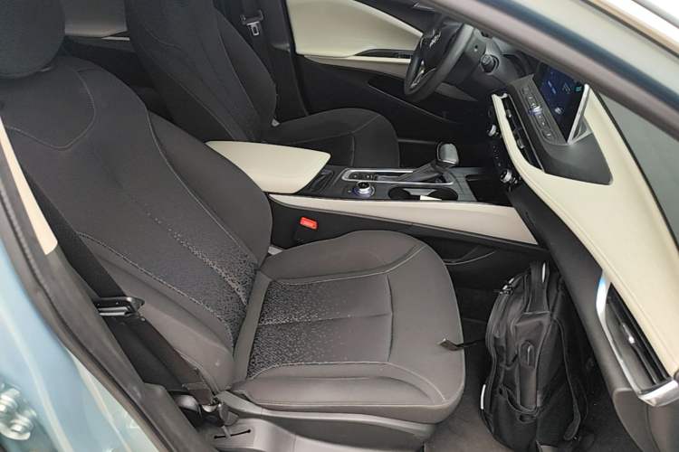 Used Buick Velite 6 2022 Plug-in Hybrid Connected Fashion Model Right Front Seat