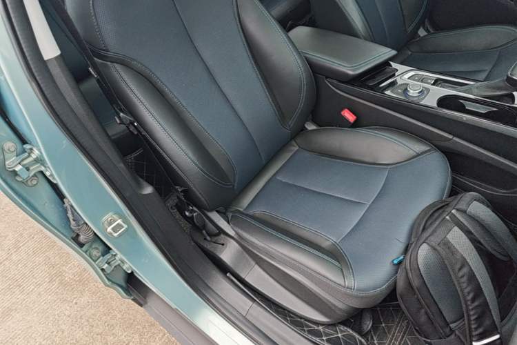 Used Buick Velite 6 2022 Plug-in Hybrid Connected Smart Edition Right Front Seat