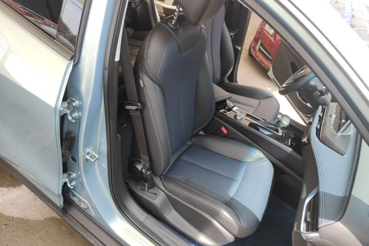 Used Buick Velite 6 2022 Plug-in Hybrid Connected Smart Edition Right Front Seat