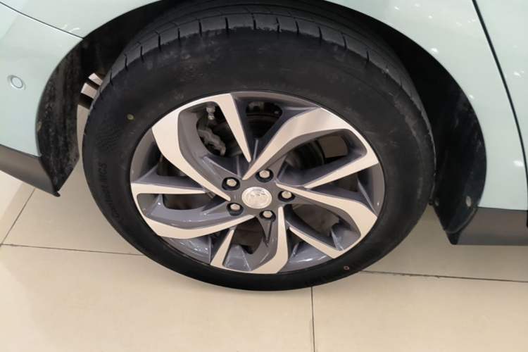Used Buick Velite 6 2022 Plug-in Hybrid Connected Smart Model Right Rear Wheel Hub