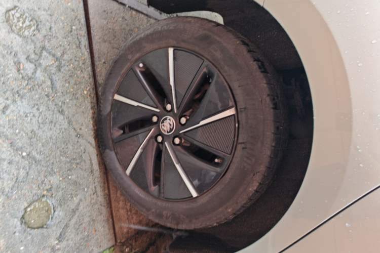 Used Buick Velite 6 2022 Connected Intelligence PLUS Version Right Rear Wheel Hub