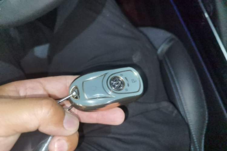Used Buick Velite 6 2022 Connected Smart PLUS Vehicle Key