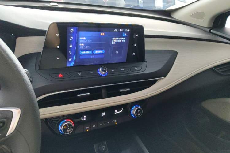 Used Buick Velite 6 2022 Plug-in Hybrid Connected Fashion Model Audio And AC Panel