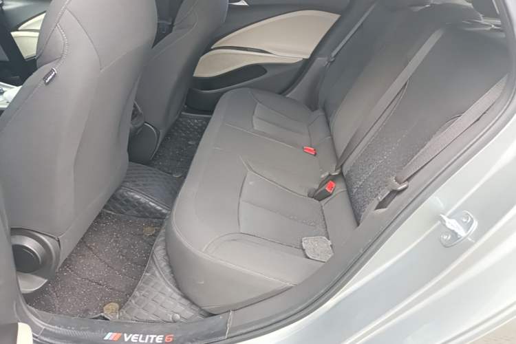 Used Buick Velite 6 2022 Plug-in Hybrid Connected Fashion Model Left Rear Seat