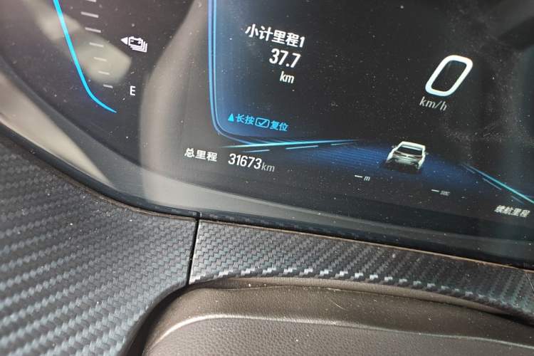 Used Buick Velite 6 2022 Plug-in Hybrid Connected Smart Model Odometer Close Up