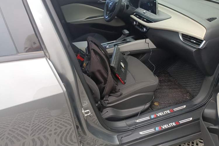 Used Buick Velite 6 2022 Plug-in Hybrid Connected Fashion Model Right Front Seat