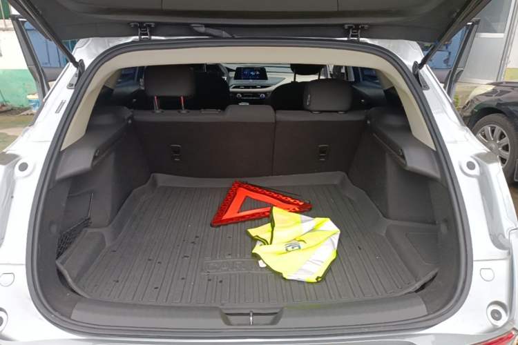 Used Buick Velite 6 2022 Plug-in Hybrid Connected Fashion Model Trunk