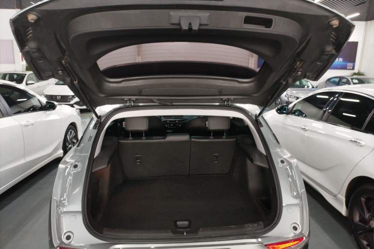 Used Buick Velite 6 2022 Plug-in Hybrid Connected Smart Edition Trunk