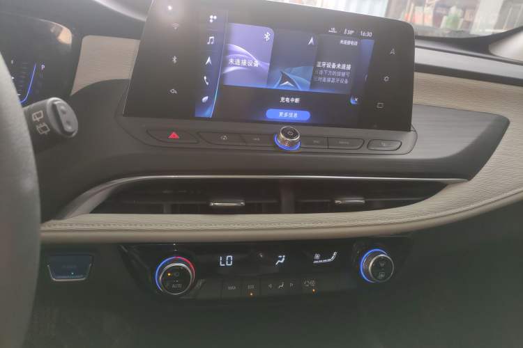 Used Buick Velite 6 2022 Plug-in Hybrid Connected Fashion Model Audio And AC Panel