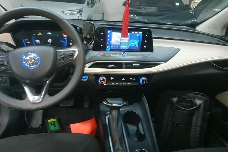 Used Buick Velite 6 2022 Plug-in Hybrid Connected Fashion Model Audio And AC Panel