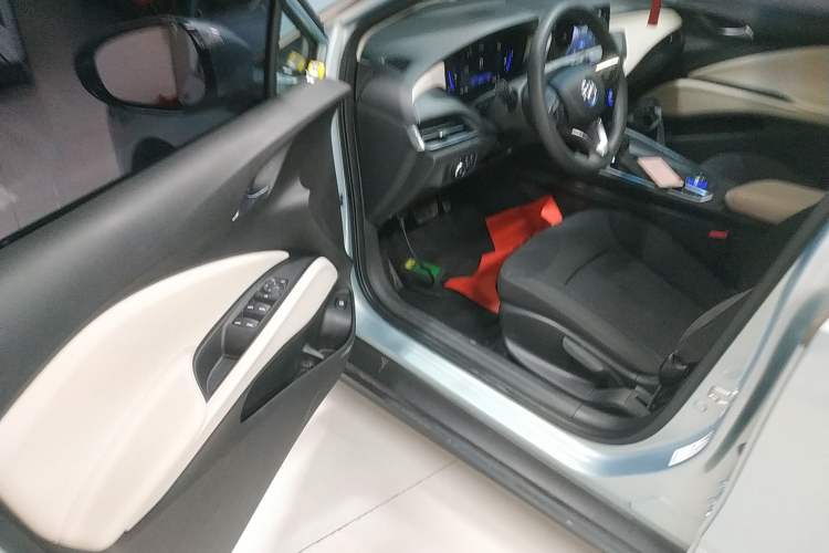 Used Buick Velite 6 2022 Plug-in Hybrid Connected Fashion Model Driver Seat