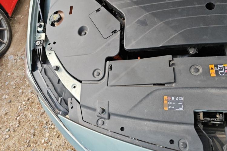 Used Buick Velite 6 2022 Plug-in Hybrid Connected Fashion Model Engine Bay Right
