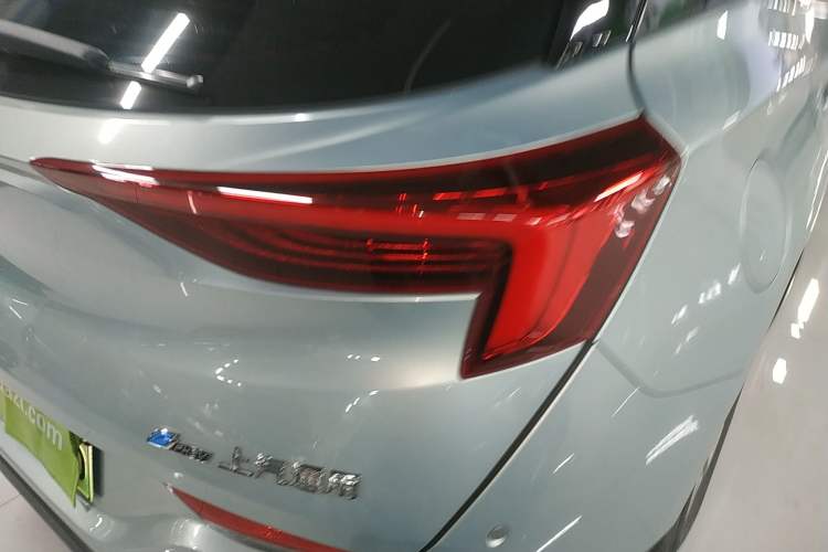 Used Buick Velite 6 2022 Plug-in Hybrid Connected Fashion Model Exterior 3