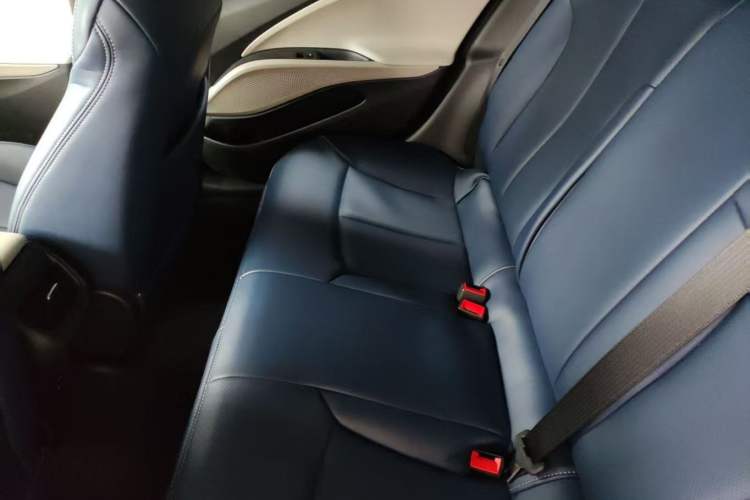 Used Buick Velite 6 2022 Plug-in Hybrid Connected Fashion Model Interior 2
