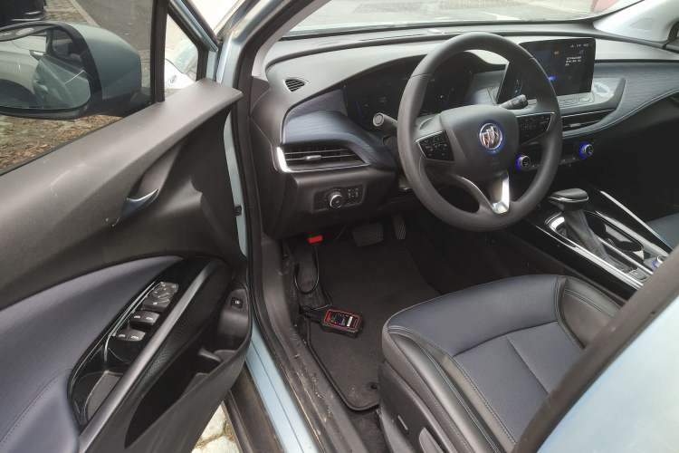 Used Buick Velite 6 2022 Plug-in Hybrid Connected Smart Edition Interior 3