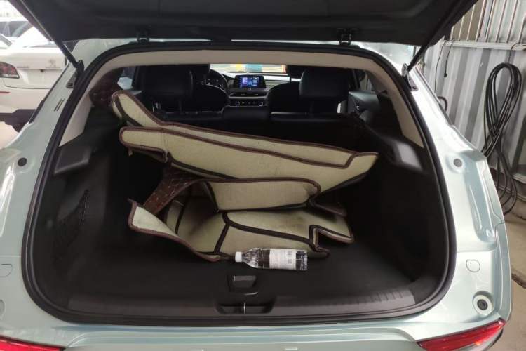 Used Buick Velite 6 2022 Plug-in Hybrid Connected Fashion Model Interior 3