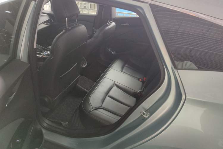 Used Buick Velite 6 2022 Plug-in Hybrid Connected Smart Edition Interior 4