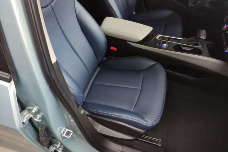 Used Buick Velite 6 2022 Plug-in Hybrid Connected Fashion Model Interior 4