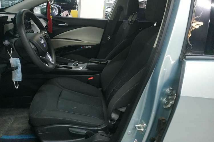Used Buick Velite 6 2022 Plug-in Hybrid Connected Fashion Model Left Front Seat