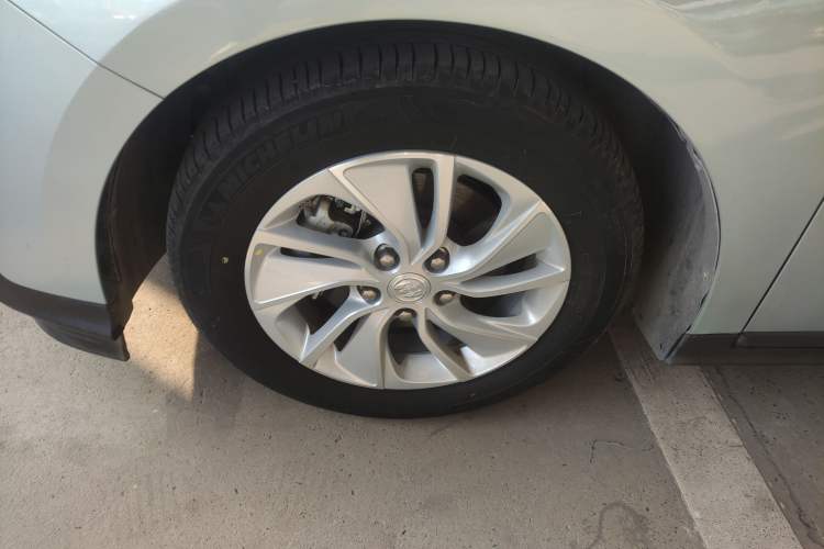 Used Buick Velite 6 2022 Plug-in Hybrid Connected Fashion Model Left Front Wheel Hub