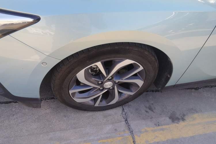 Used Buick Velite 6 2022 Plug-in Hybrid Connected Smart Model Left Front Wheel Hub