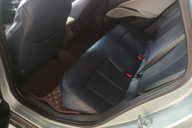 Used Buick Velite 6 2022 Plug-in Hybrid Connected Fashion Model Left Rear Seat