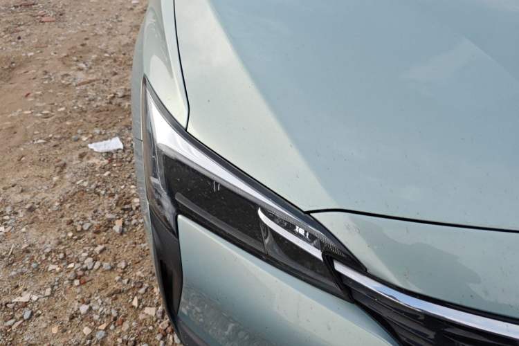 Used Buick Velite 6 2022 Plug-in Hybrid Connected Fashion Model Right Front Headlight