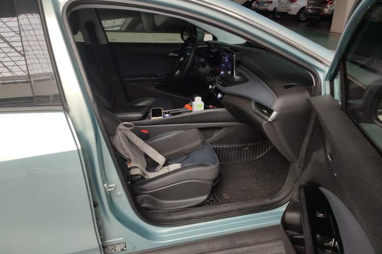 Used Buick Velite 6 2022 Plug-in Hybrid Connected Smart Edition Right Front Seat