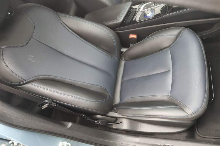 Used Buick Velite 6 2022 Plug-in Hybrid Connected Smart Edition Right Front Seat