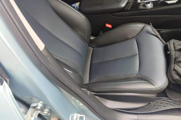 Used Buick Velite 6 2022 Connected Intelligence PLUS Version Right Front Seat