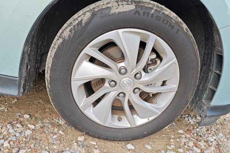 Used Buick Velite 6 2022 Plug-in Hybrid Connected Fashion Model Right Front Wheel Hub