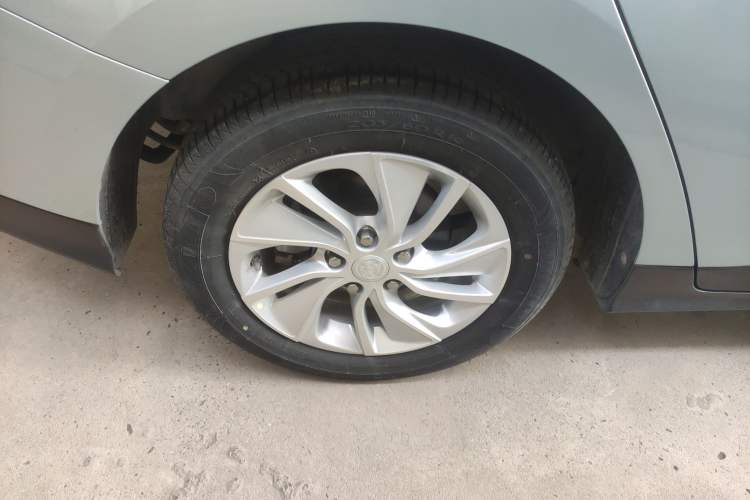Used Buick Velite 6 2022 Plug-in Hybrid Connected Fashion Model Right Rear Wheel Hub