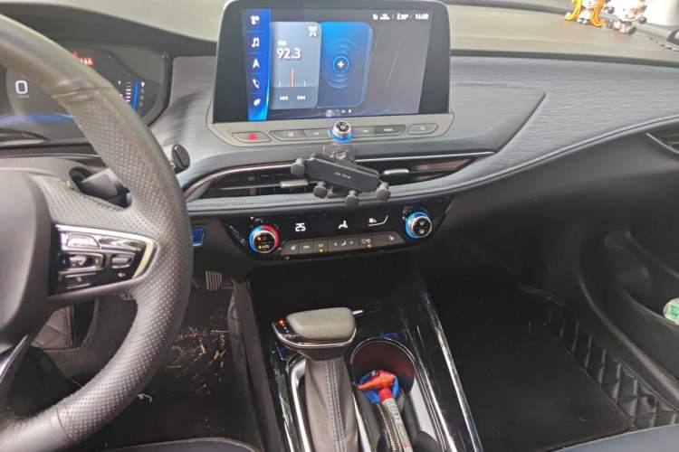 Used Buick Velite 6 2022 Plug-in Hybrid Connected Smart Edition Audio And AC Panel
