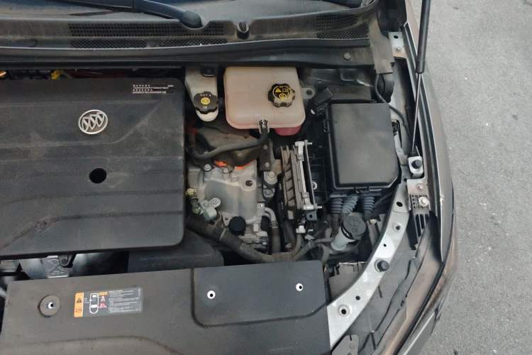 Used Buick Velite 6 2022 Plug-in Hybrid Connected Smart Edition Engine Bay Left