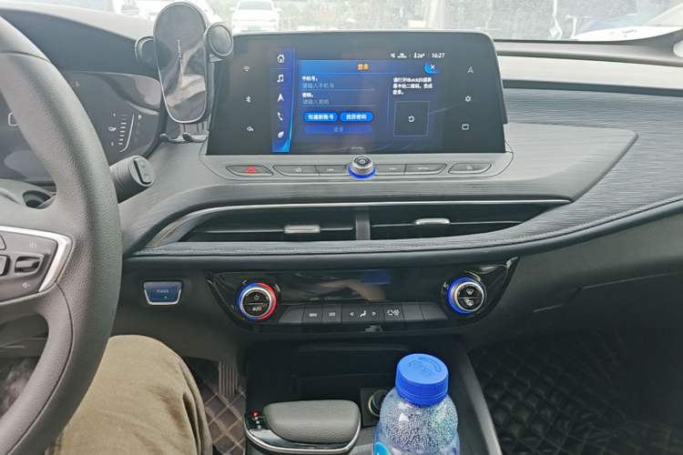 Used Buick Velite 6 2022 Connected Fashion PLUS Audio And AC Panel