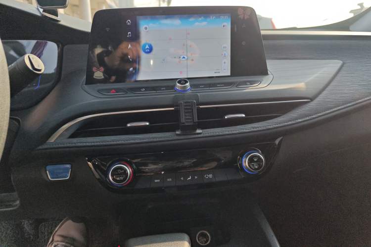 Used Buick Velite 6 2022 Connected Fashion PLUS Audio And AC Panel