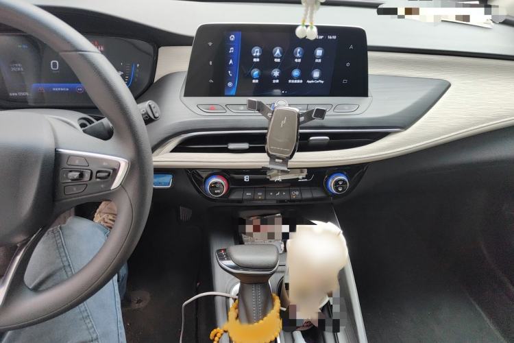 Used Buick Velite 6 2022 Plug-in Hybrid Connected Fashion Model Audio And AC Panel