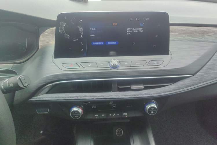 Used Buick Velite 6  Audio And AC Panel