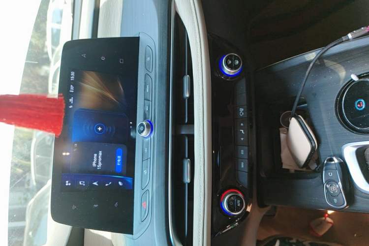 Used Buick Velite 6 2022 Plug-in Hybrid Connected Fashion Model Audio And AC Panel
