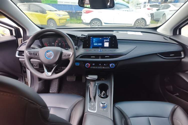 Used Buick Velite 6 2022 Connected & Shared PLUS Center Console