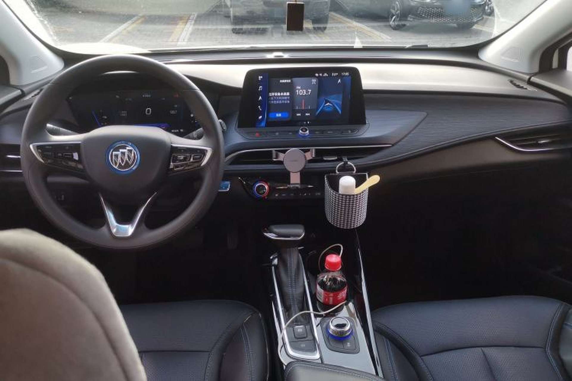 Used Buick Velite 6 2022 Plug-in Hybrid Connected & Shared Model Center Console