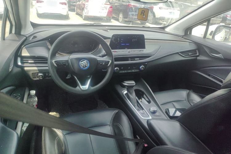 Used Buick Velite 6  Center Console