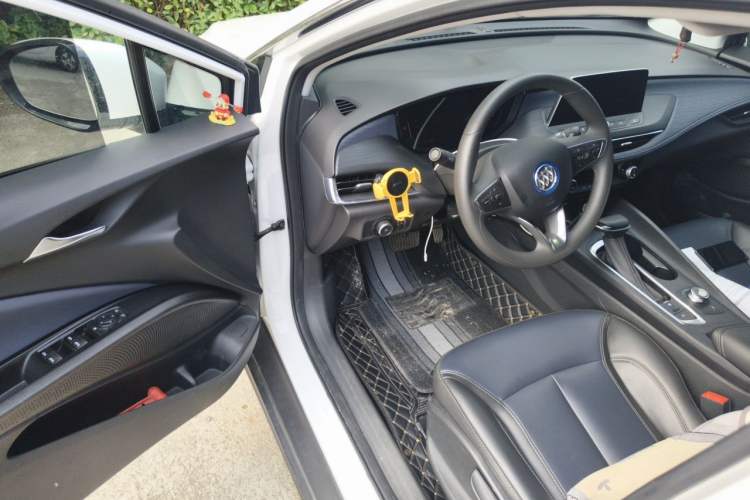 Used Buick Velite 6 2022 Connected & Shared PLUS Driver Seat