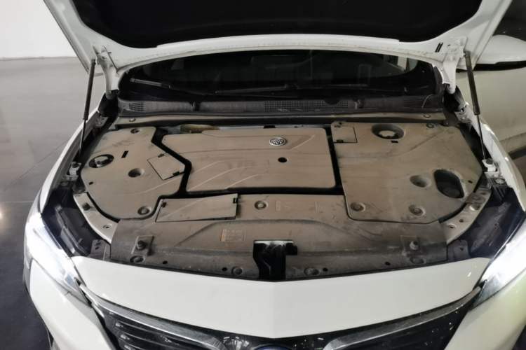 Used Buick Velite 6 2022 Plug-in Hybrid Connected Fashion Model Engine Bay