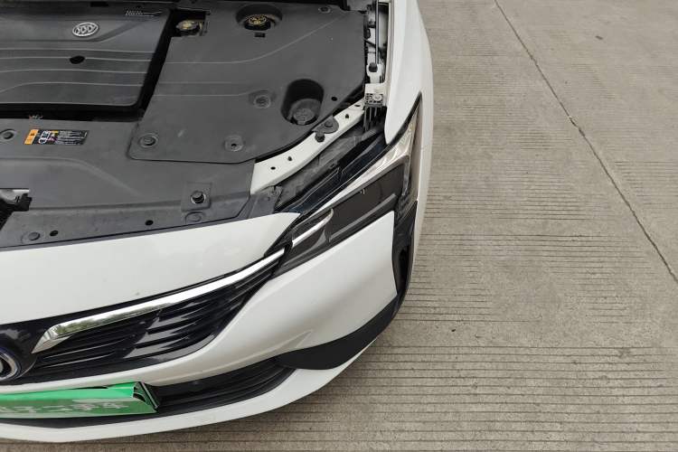 Used Buick Velite 6 2022 Plug-in Hybrid Connected Fashion Model Engine Bay Left