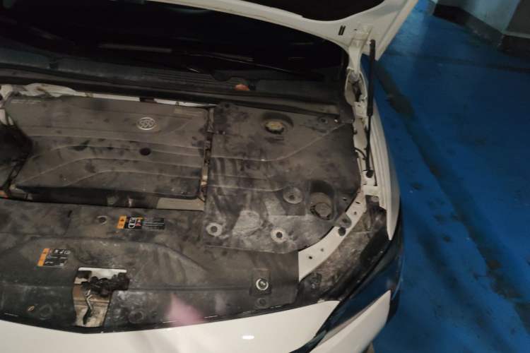 Used Buick Velite 6 2022 Plug-in Hybrid Connected Smart Edition Engine Bay Left