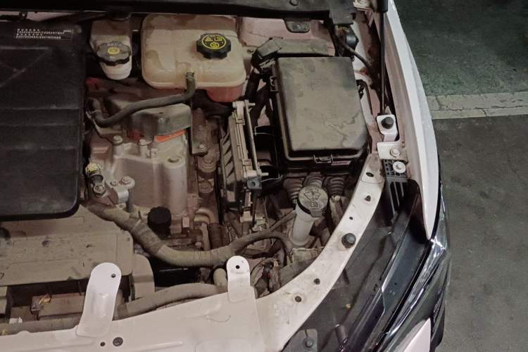 Used Buick Velite 6 2022 Plug-in Hybrid Connected Smart Edition Engine Bay Left